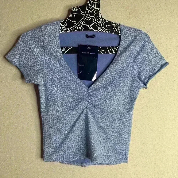Brandy Melville Gina top baby blue with white flowers - Picture 1 of 3